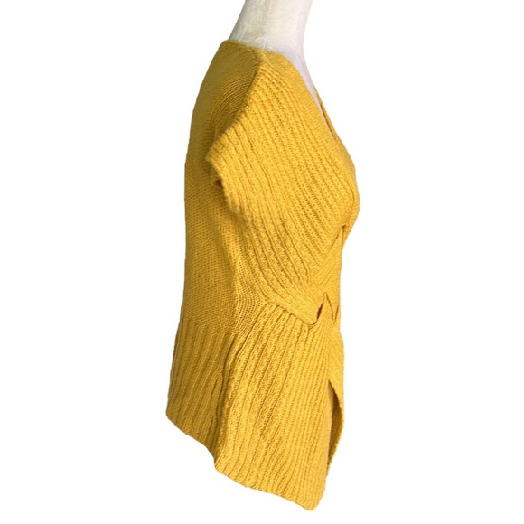 Anthropologie Escio Mustard Yellow Woven Knit Cap Sleeve V-Neck Sweater - S - Picture 5 of 12